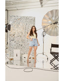 Short Thais Com Brilho Azul Claro | TLF Jeans